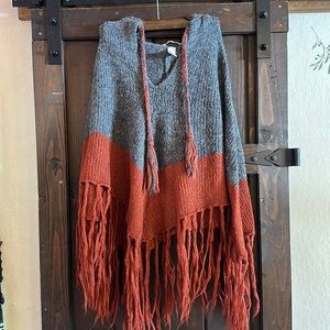 H&M Two Toned Knit Poncho